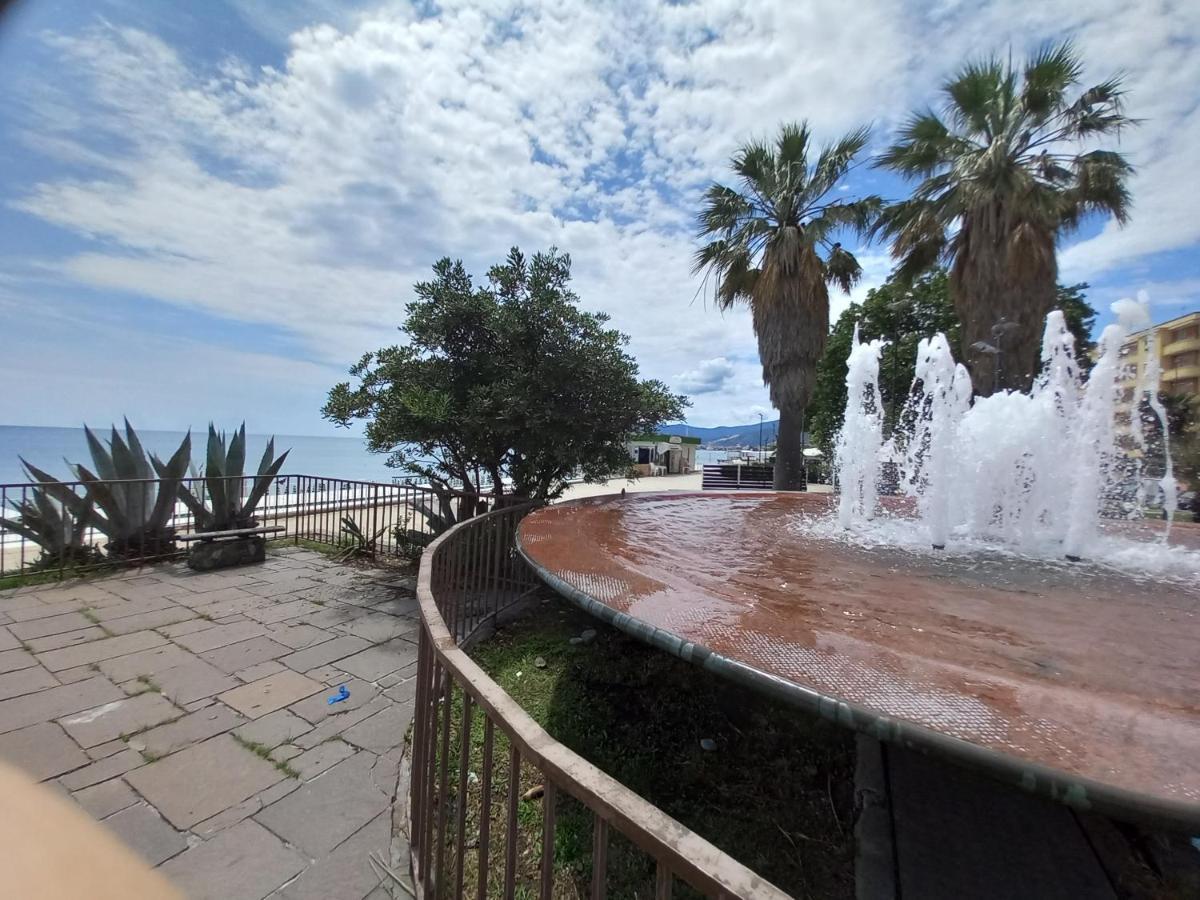 Sweet Sea View Διαμέρισμα Σαβόνα Εξωτερικό φωτογραφία