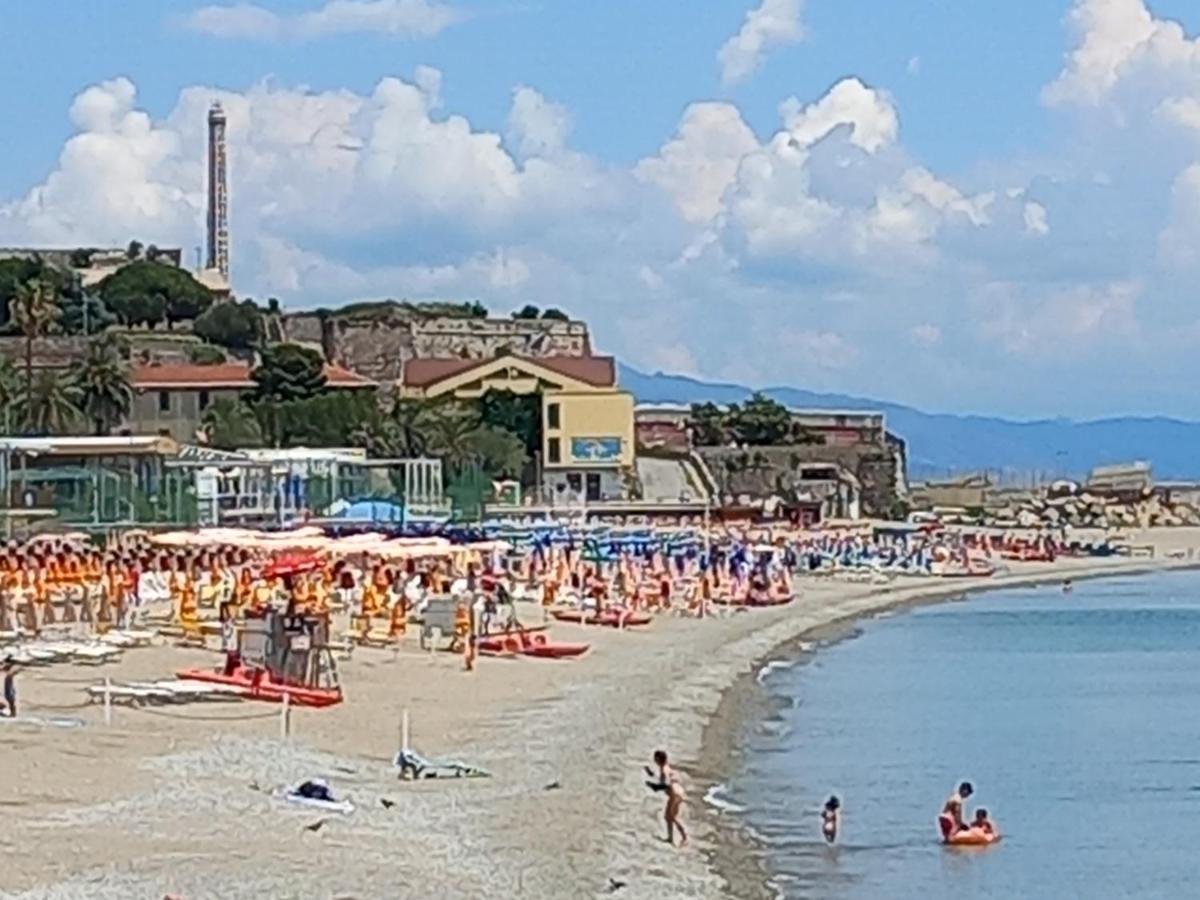 Sweet Sea View Διαμέρισμα Σαβόνα Εξωτερικό φωτογραφία