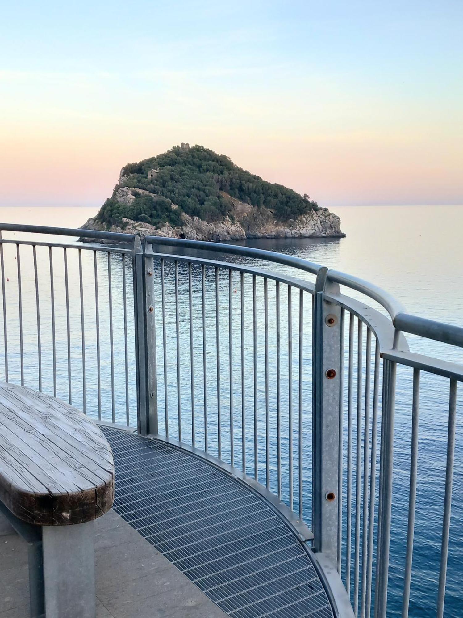 Sweet Sea View Διαμέρισμα Σαβόνα Εξωτερικό φωτογραφία